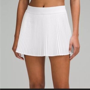 Lululemon Athletica Pleated White Mini Skirt